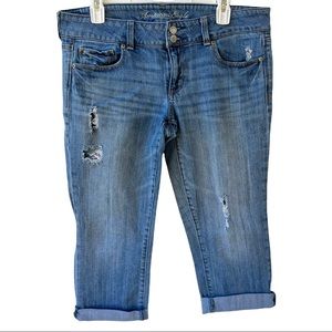 American Eagle Distressed Denim Capris Medium Wash Size 14